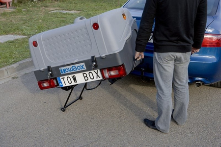 Towbox V1 Silver Edition - box bagażowy na hak