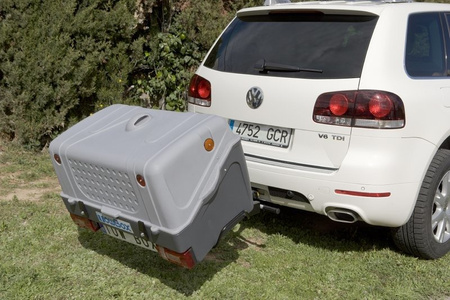 Towbox V1 Silver Edition - box bagażowy na hak