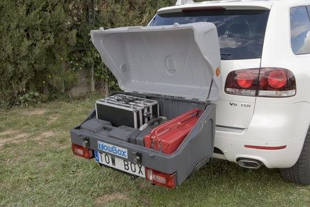 Towbox V1 Silver Edition - box bagażowy na hak
