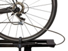 Yakima HighRoad - uchwyt rowerowy na dach za koła